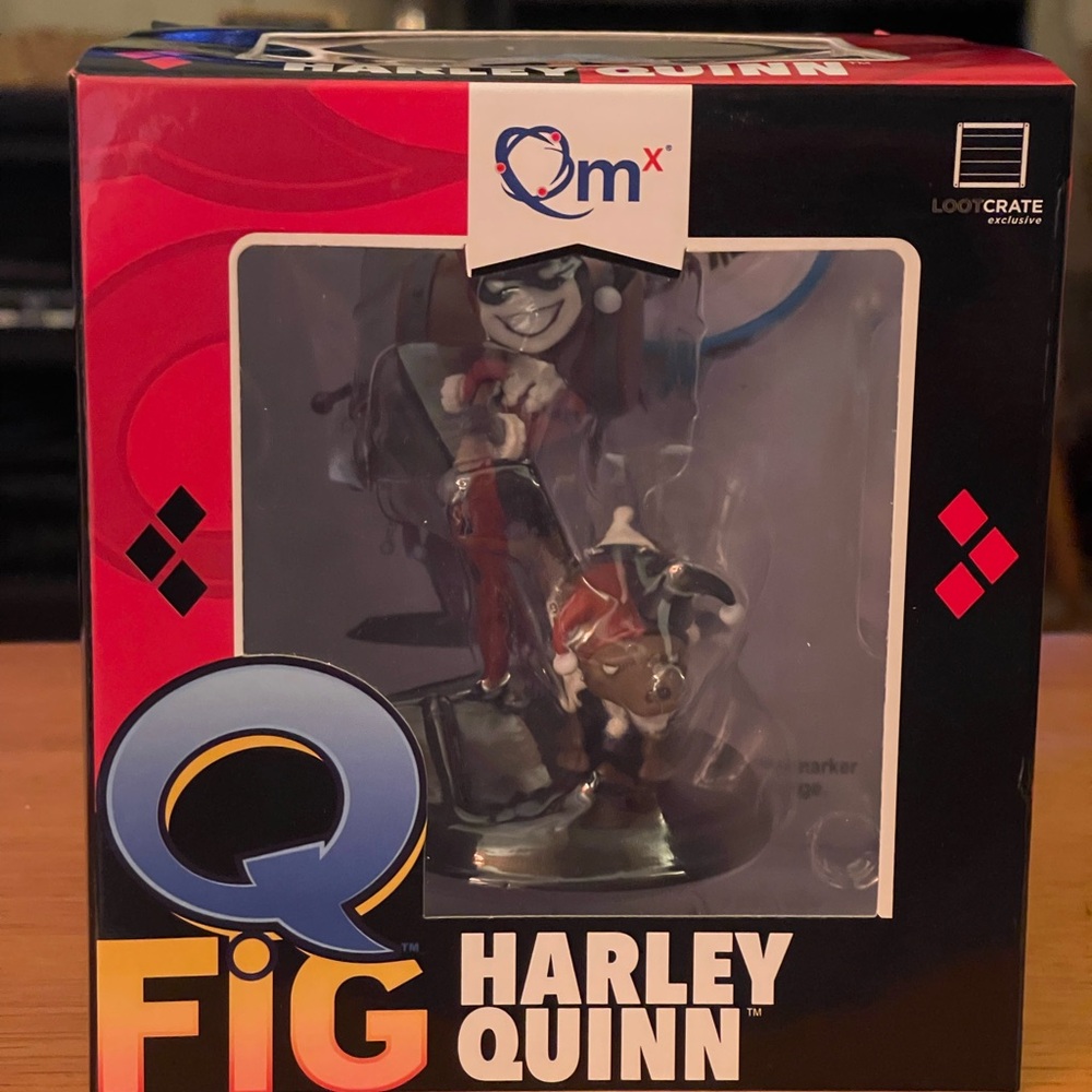 Loot Crate Harley Quinn Q-Fig Figure
